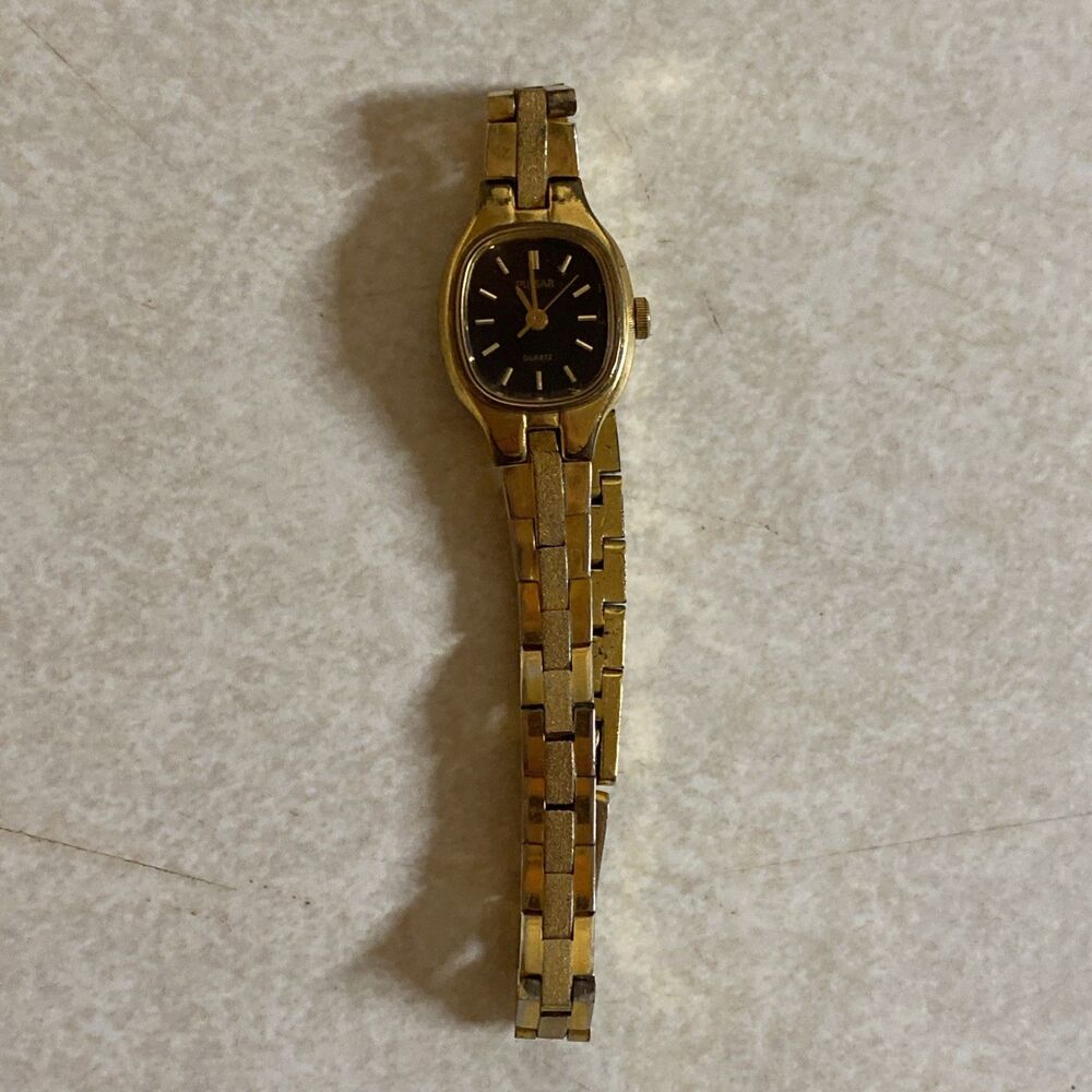 Pulsar Women's Gold Toned Bracelet Band Analog Watch